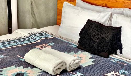 Double Room with Shared Bathroom