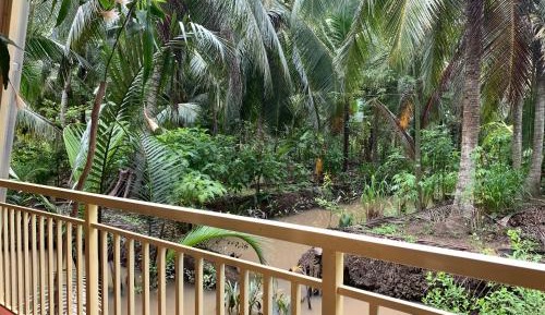 Deluxe Double or Twin Room with Lake View