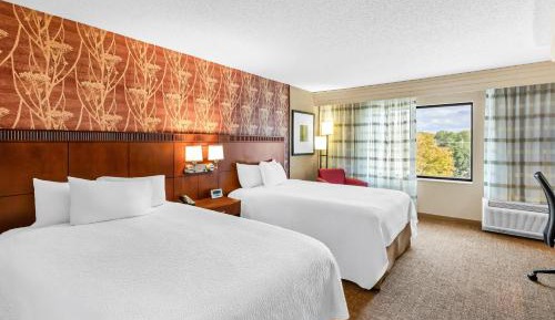 1 Bedroom Suite with 2 Queen beds