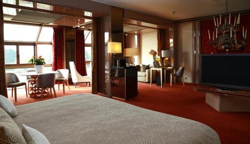 Suite*****