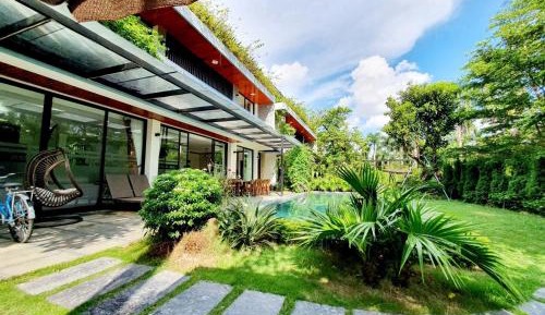 Villa with Private Pool