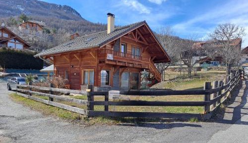 Three-Bedroom Chalet