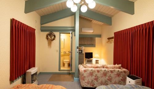 Economy Twin Room