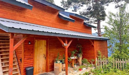 Quadruple Room with Mountain View