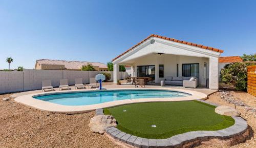 Three-Bedroom Holiday Home 