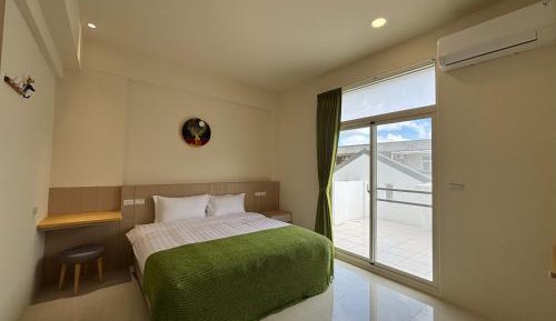 Queen Room