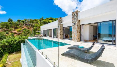 Villa with Sea View