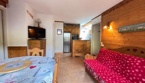 Apartment (6 Adults)