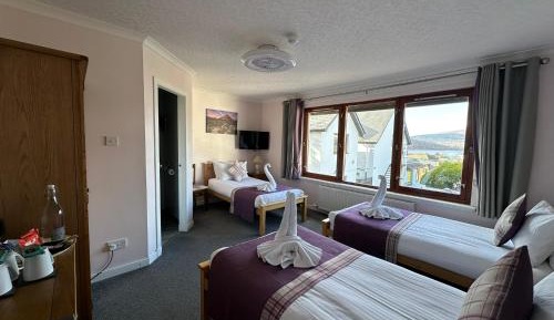 Standard Triple Room with Sea View