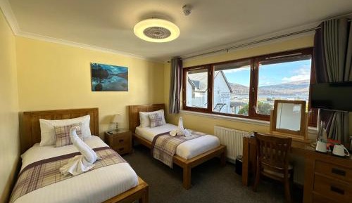 Twin Room with Lake View