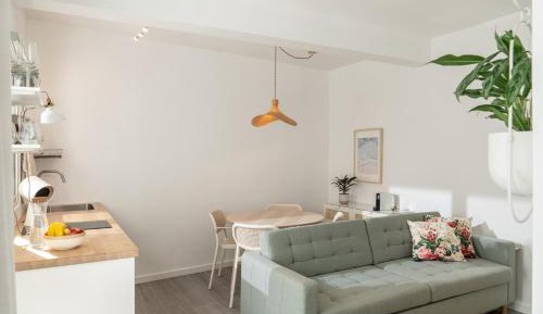 One-Bedroom Apartment
