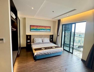 King Room with Pool View