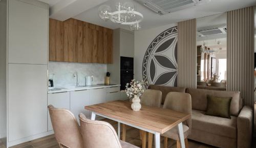 One-Bedroom Apartment with Balcony