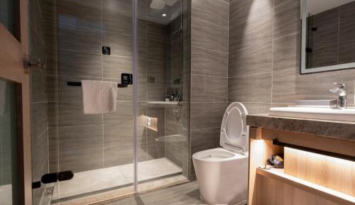 Deluxe Double Room with Shower