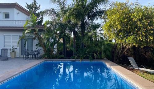 Villa with Garden View