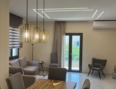 Three-Bedroom Deluxe Apartment
