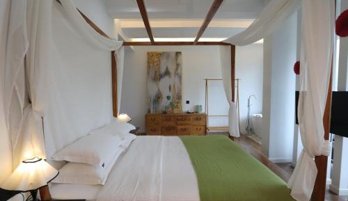 Deluxe Double Room with Bath