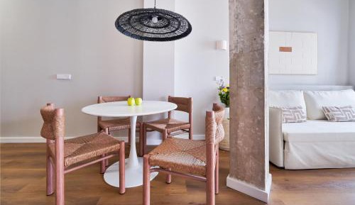 One-Bedroom Apartment with Terrace