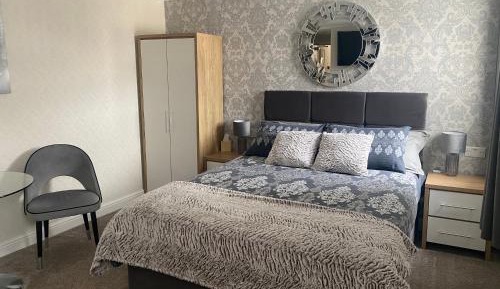 Deluxe King Room