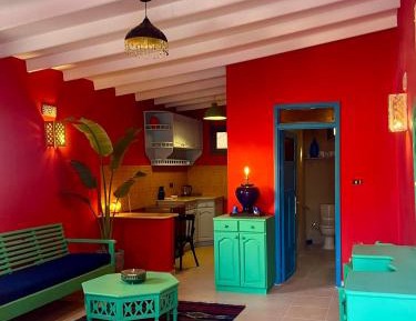 One-Bedroom Apartment with Terrace