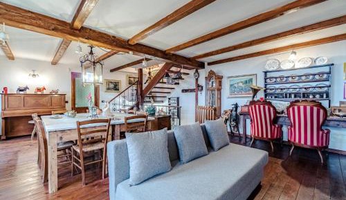 Three-Bedroom Holiday Home 