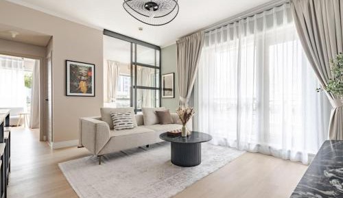 Two-Bedroom Deluxe Apartment with Balcony