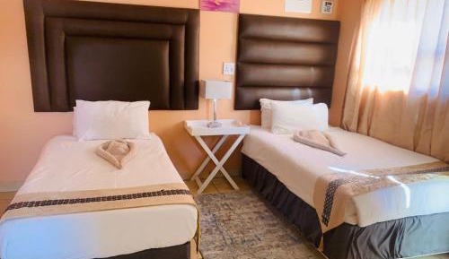 Twin Room with Bathroom