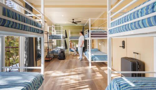 Bed in 10-Bed Mixed Dormitory with Balcony (ages 18 - 40 years only)