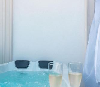 Superior Suite with Jacuzzi