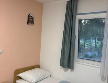 Economy Twin Room