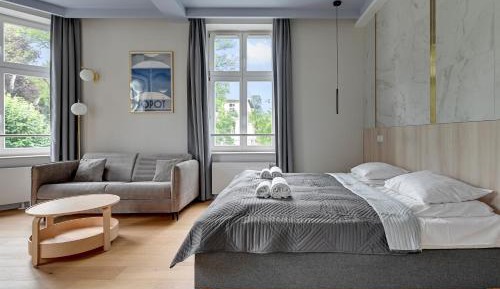 Studio with Sofa Bed