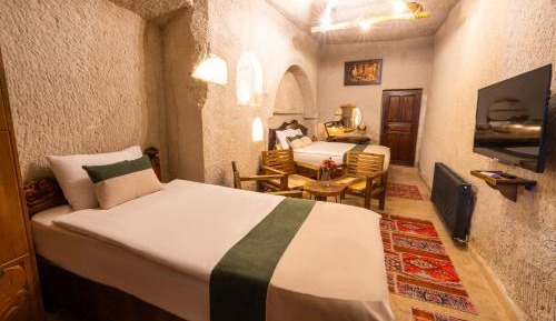 Deluxe Family Suite