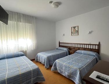 Triple Room with Private Bathroom