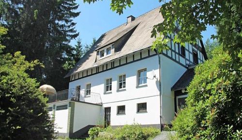Five-Bedroom Holiday Home