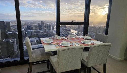 Family Two-Bedroom Apartment with View