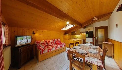 Apartment (6 Adults)