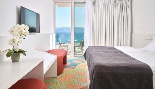 Premium Double Room with Sea View and Balcony
