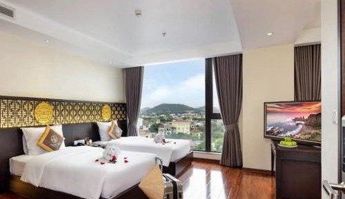 Deluxe Family Room