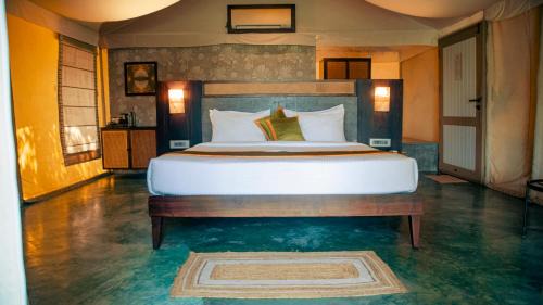 King Room with Lake View
