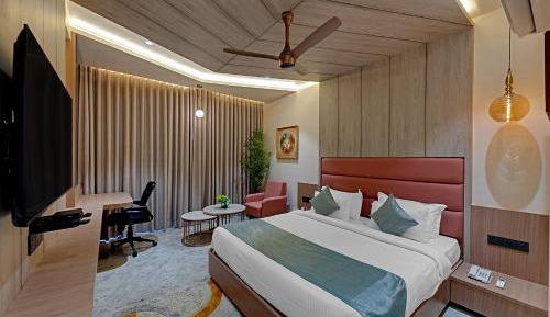 Large Double Room
