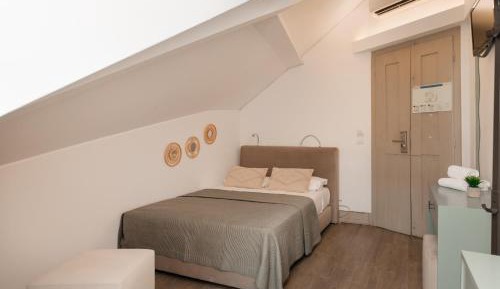 Double Room with Shared Bathroom