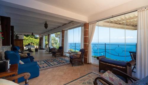 Villa with Sea View