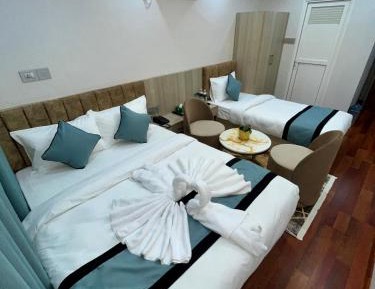 Triple Room with Private Bathroom