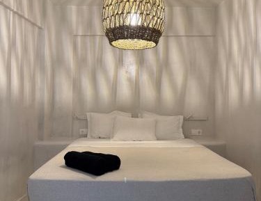 Deluxe Double Room with Extra Bed