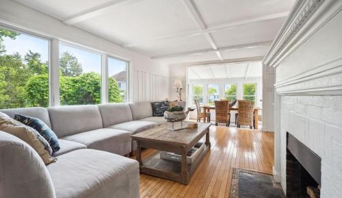 Bungalow