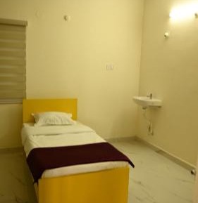 Single Room with Shared Bathroom