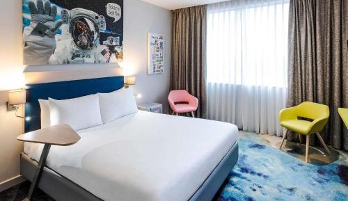 Queen Room