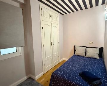 Single Room with Private Bathroom