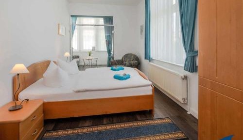 One-Bedroom Apartment with Balcony