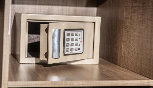 Deluxe Suite with Spa Bath